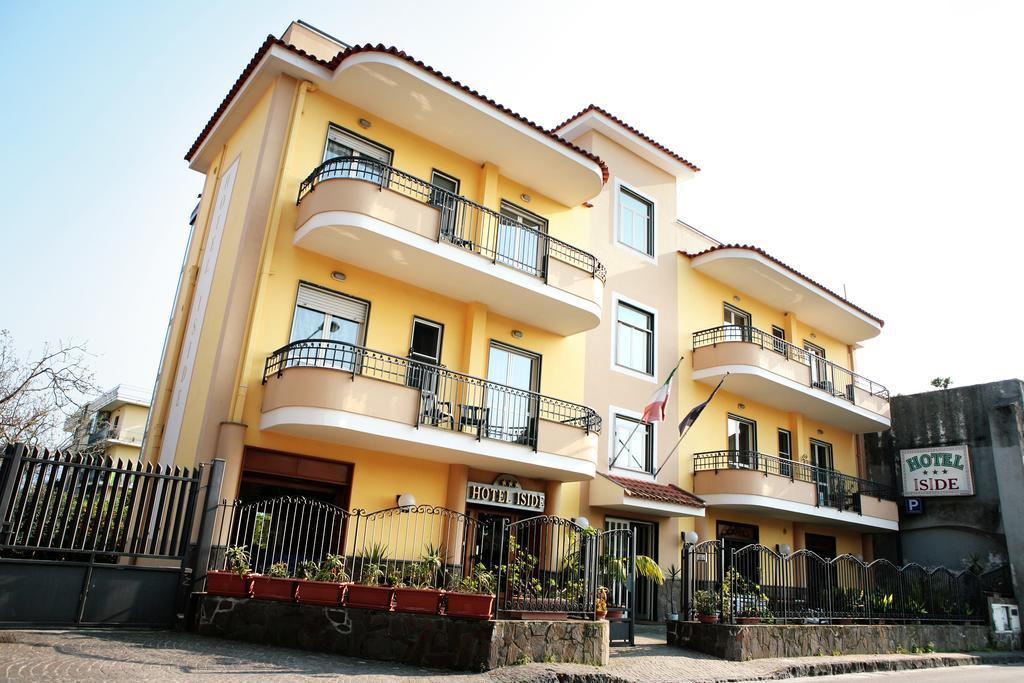 Hotel Iside Pompei Bagian luar foto