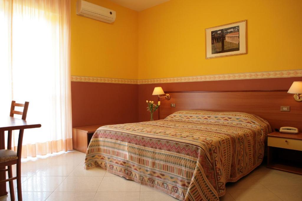 Hotel Iside Pompei Ruang foto